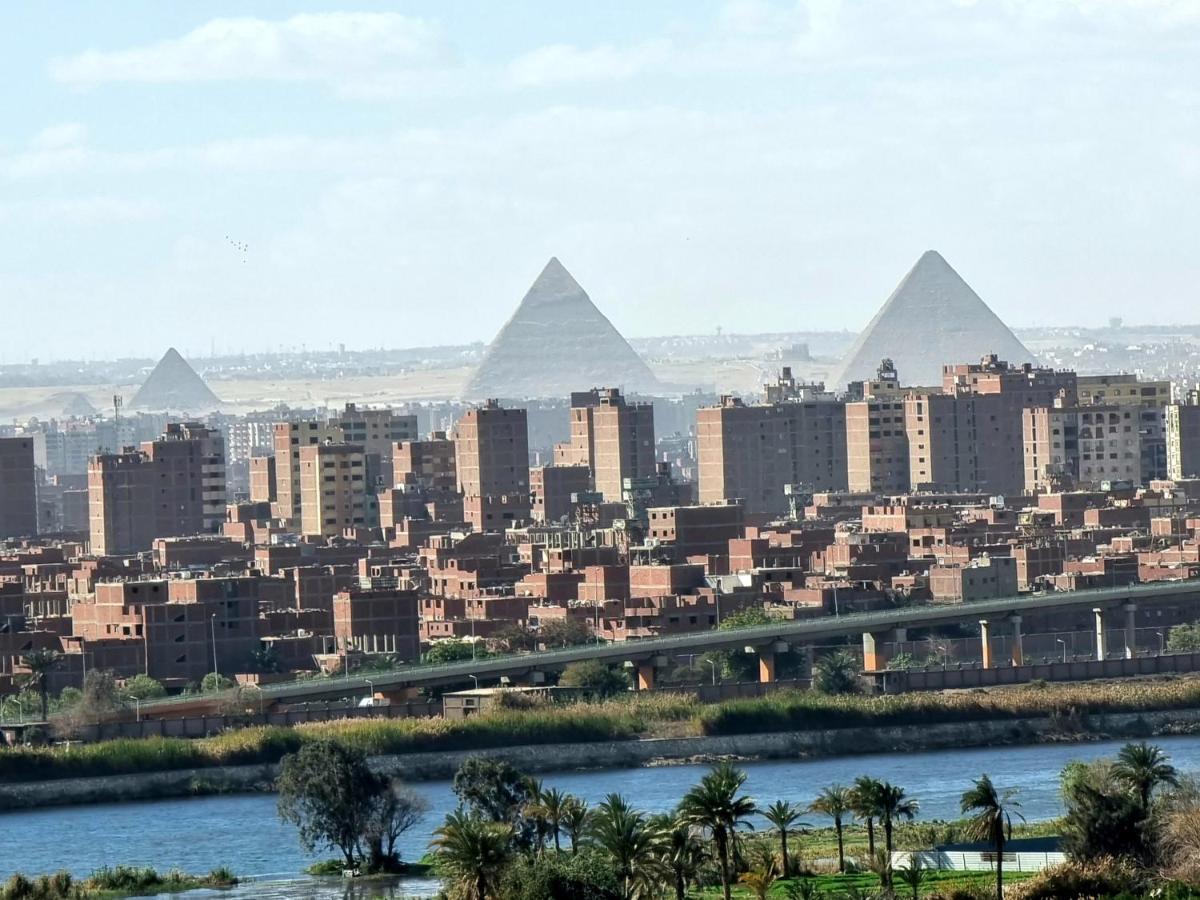 Amazing Nile View And Pyramids Apartment Kairo Exteriör bild