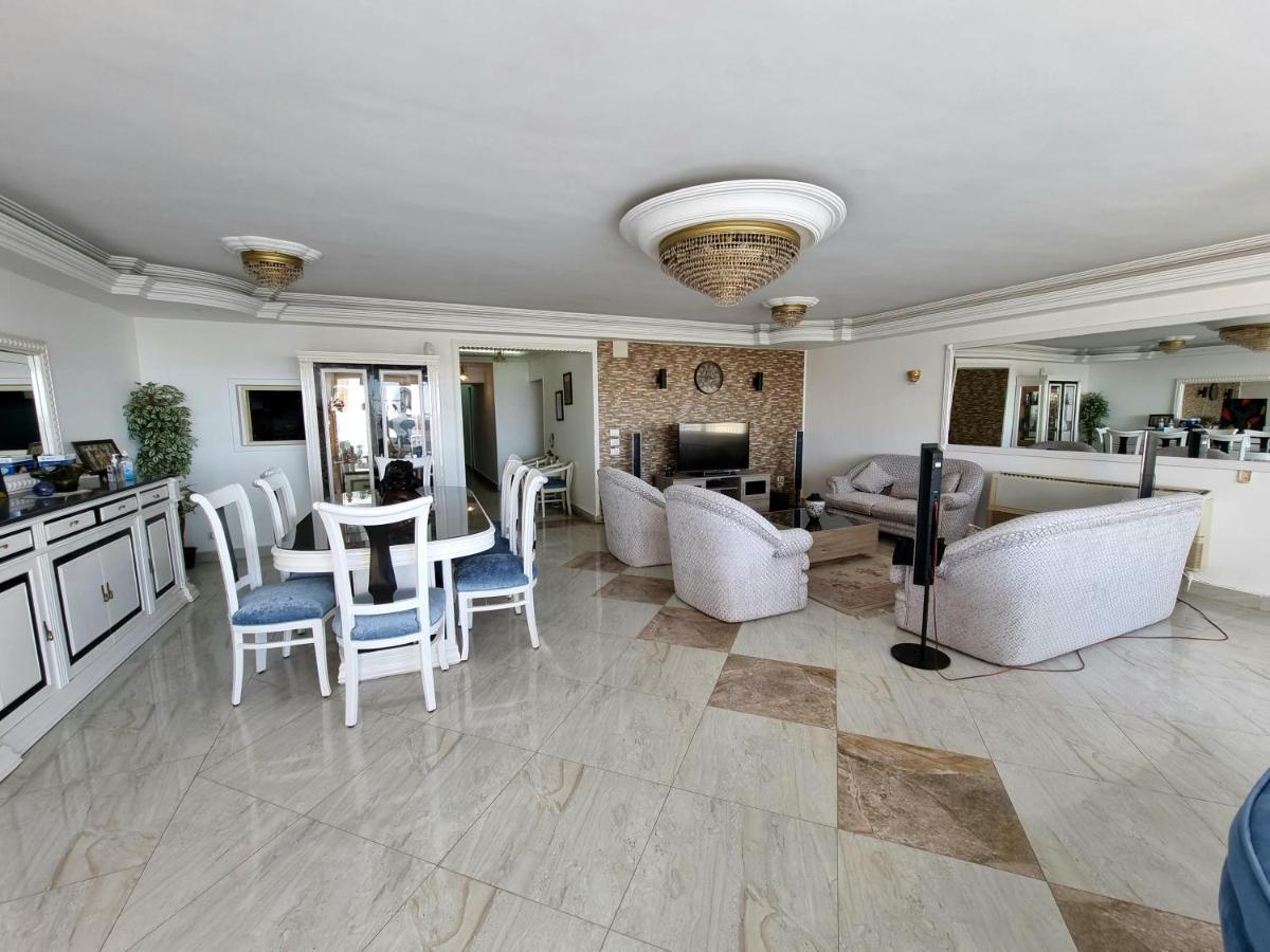 Amazing Nile View And Pyramids Apartment Kairo Exteriör bild